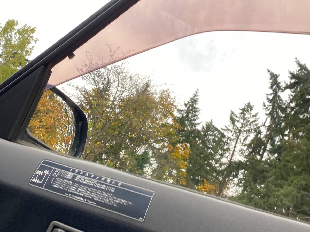 Daihatsu-rocky-1995-grey-14