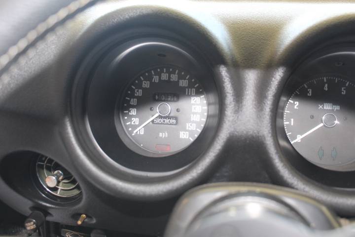 Datson-260z-1976-15