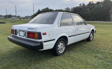 Datson-nissan-sentra-2-door-sedan-50th-annive-1984-4