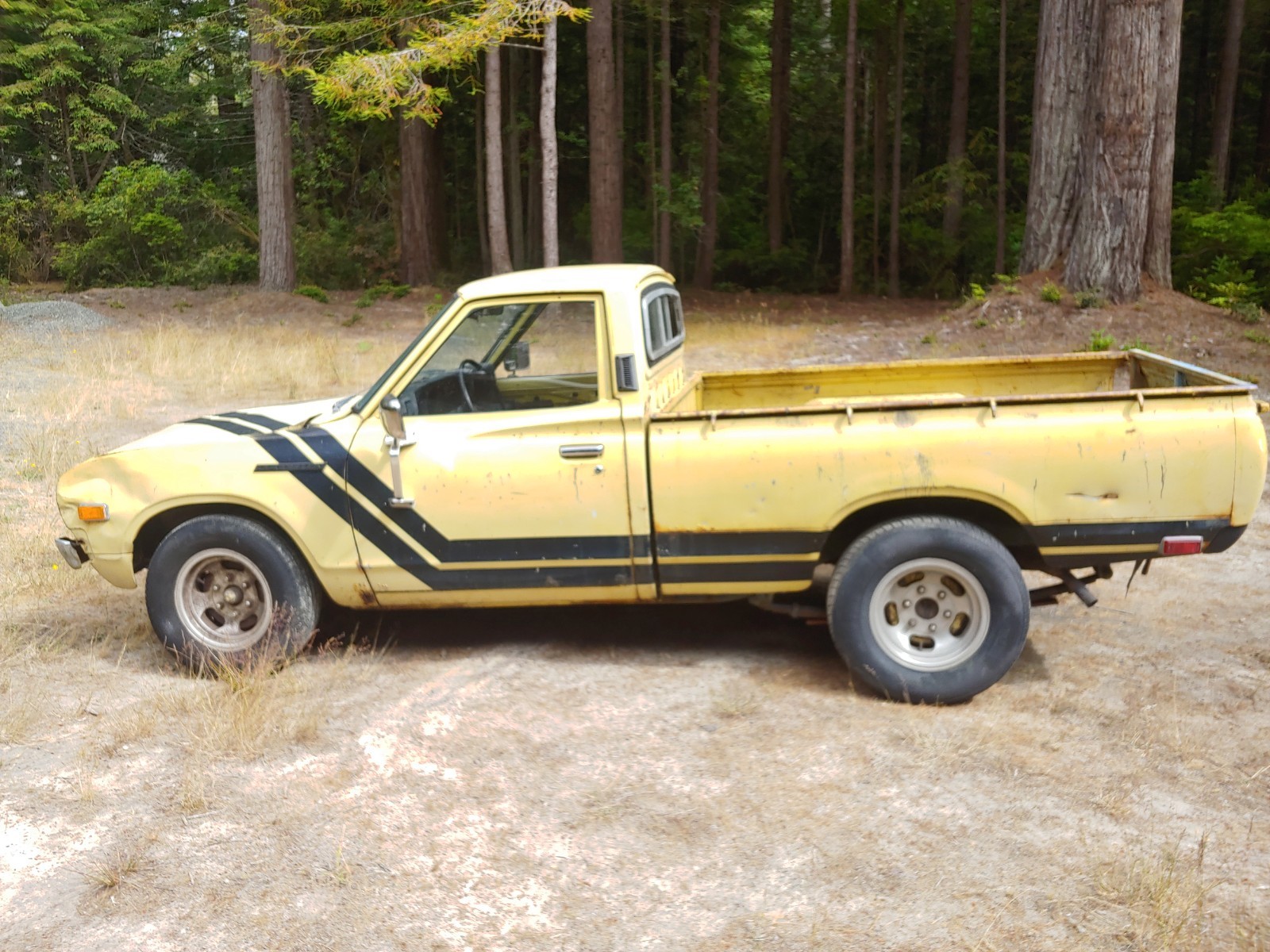 Datsun-12-Ton-Pickup-1972-Commercial-Vehicle-1