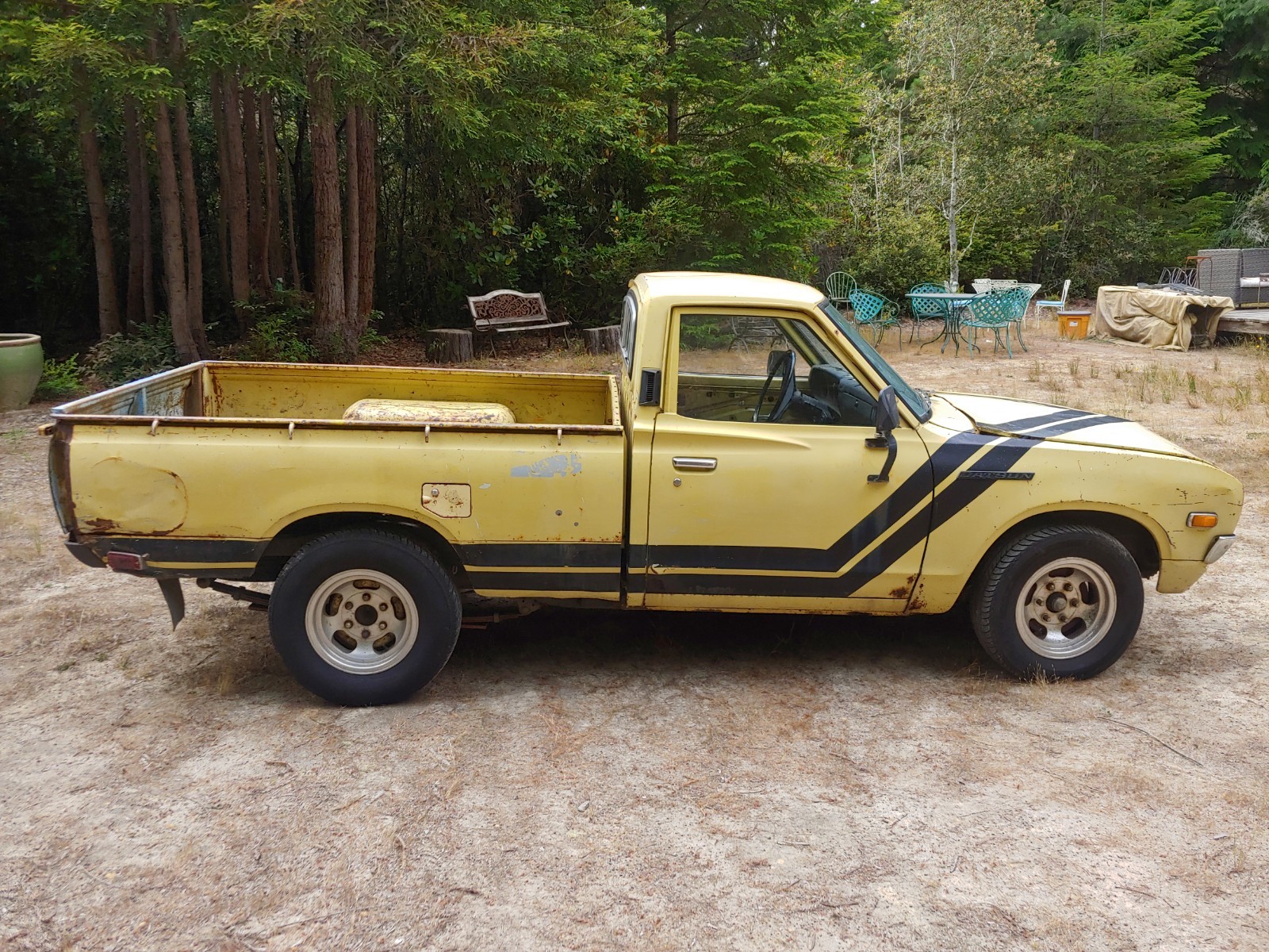 Datsun-12-Ton-Pickup-1972-Commercial-Vehicle-2