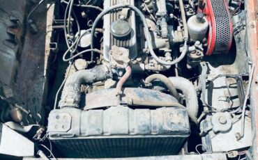 Datsun-1600-roadster-1968-brown-9