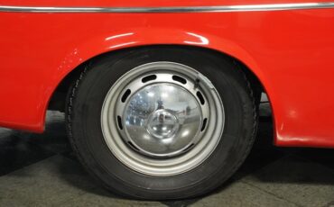 Datsun-2000-1969-Red-Black-10
