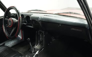 Datsun-2000-1969-Red-Black-12