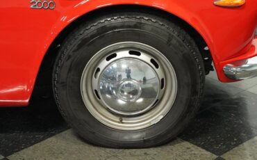 Datsun-2000-1969-Red-Black-15