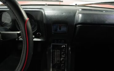 Datsun-2000-1969-Red-Black-19