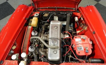Datsun-2000-1969-Red-Black-2