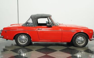 Datsun-2000-1969-Red-Black-20