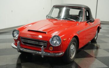 Datsun-2000-1969-Red-Black-21