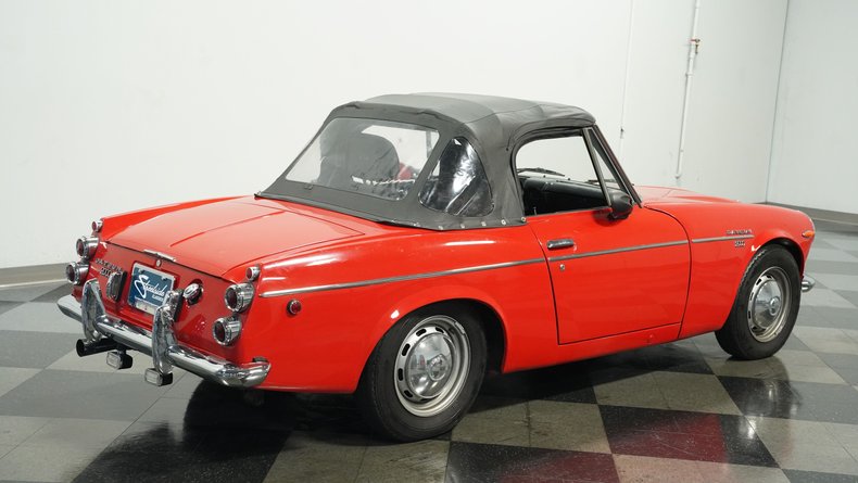 Datsun-2000-1969-Red-Black-23
