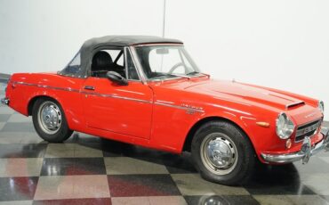 Datsun-2000-1969-Red-Black-24