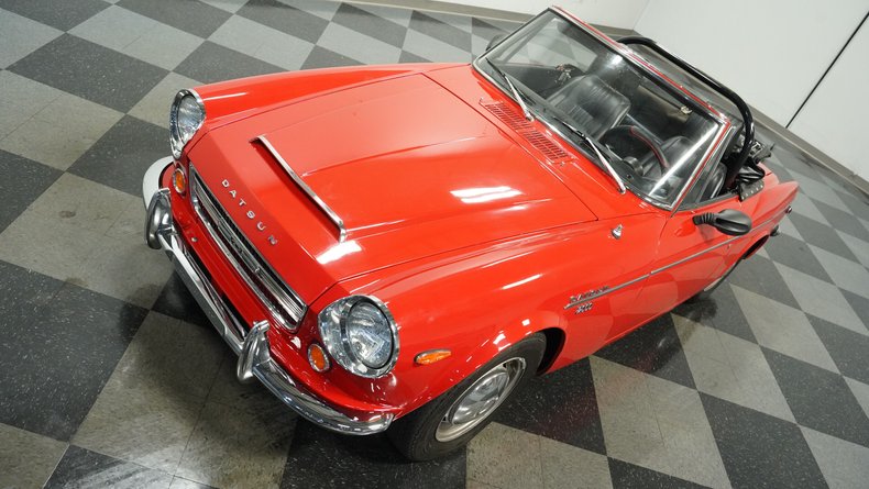Datsun-2000-1969-Red-Black-27