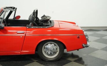 Datsun-2000-1969-Red-Black-31