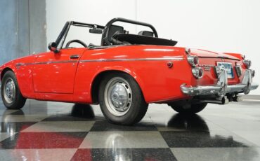Datsun-2000-1969-Red-Black-32