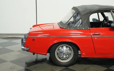 Datsun-2000-1969-Red-Black-36