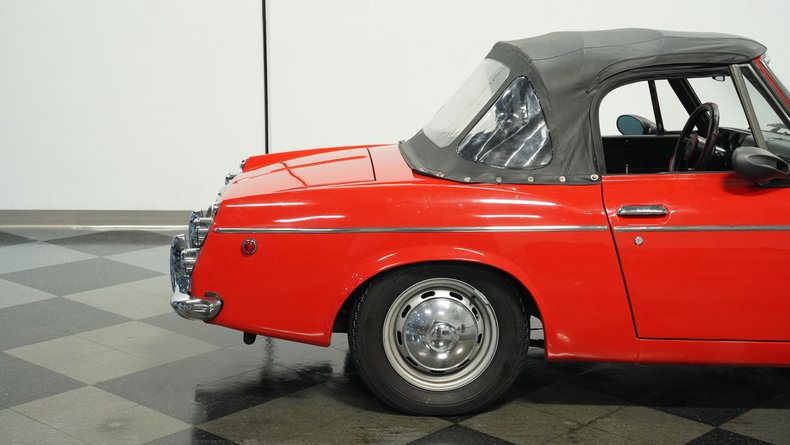Datsun-2000-1969-Red-Black-36