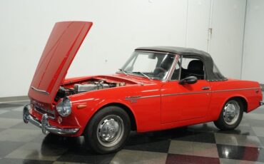 Datsun-2000-1969-Red-Black-39