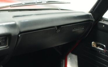 Datsun-2000-1969-Red-Black-46