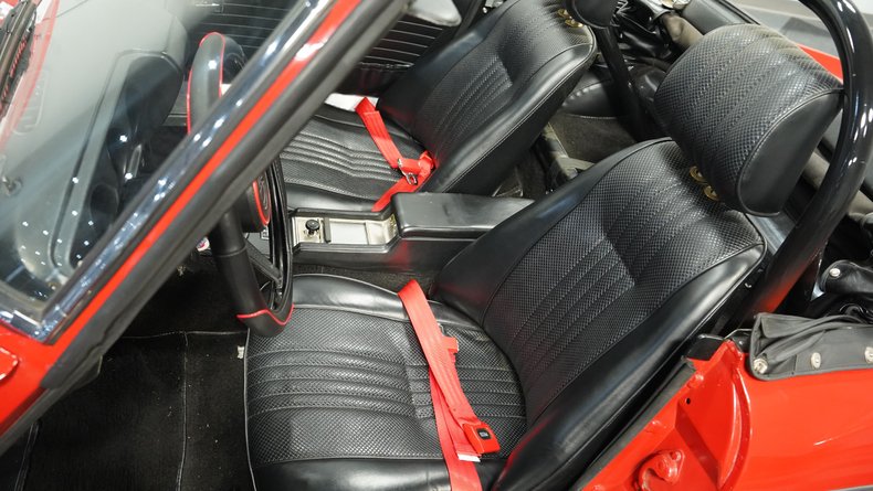 Datsun-2000-1969-Red-Black-47