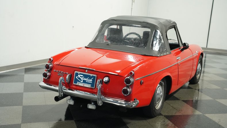 Datsun-2000-1969-Red-Black-7
