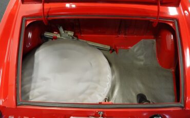 Datsun-2000-1969-Red-Black-8