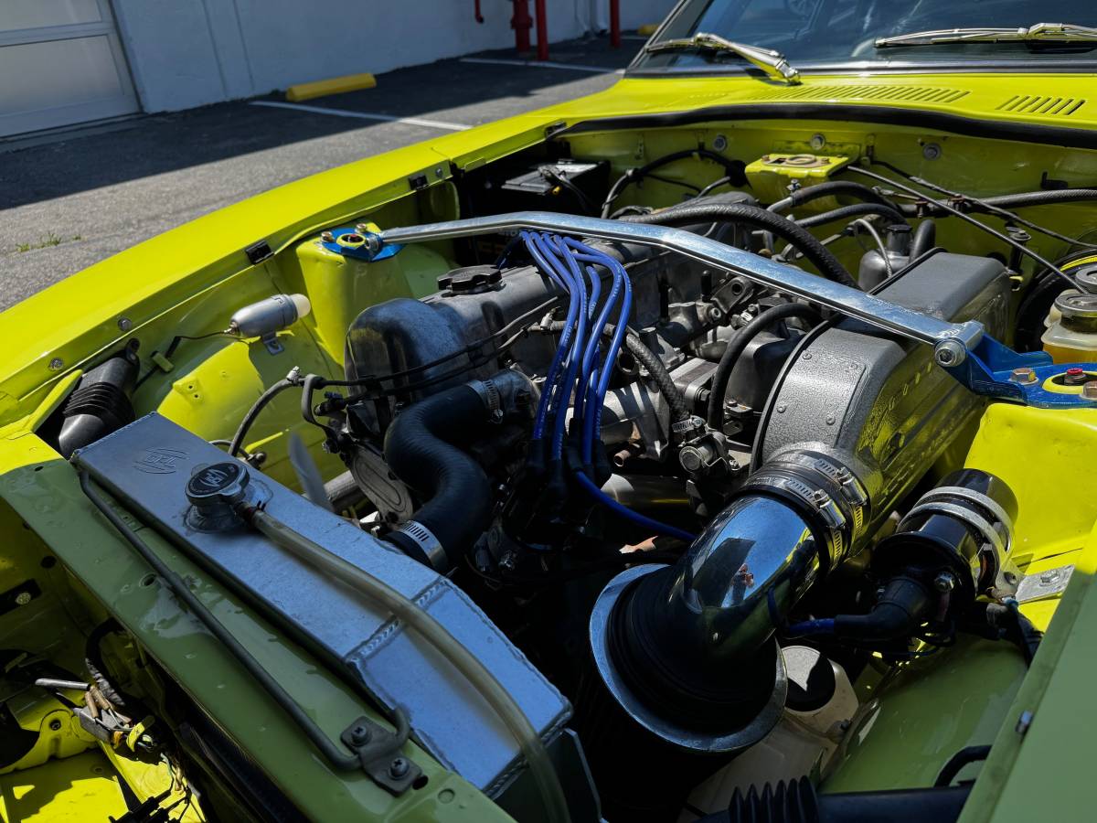 Datsun-240z-1971-yellow-2