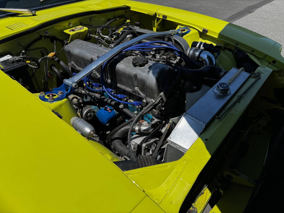 Datsun-240z-1971-yellow-3