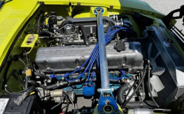 Datsun-240z-1971-yellow-4