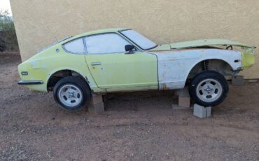 Datsun-240z-1972-yellow