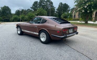 Datsun-240z-1973-brown-13