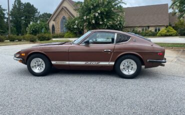 Datsun-240z-1973-brown-3