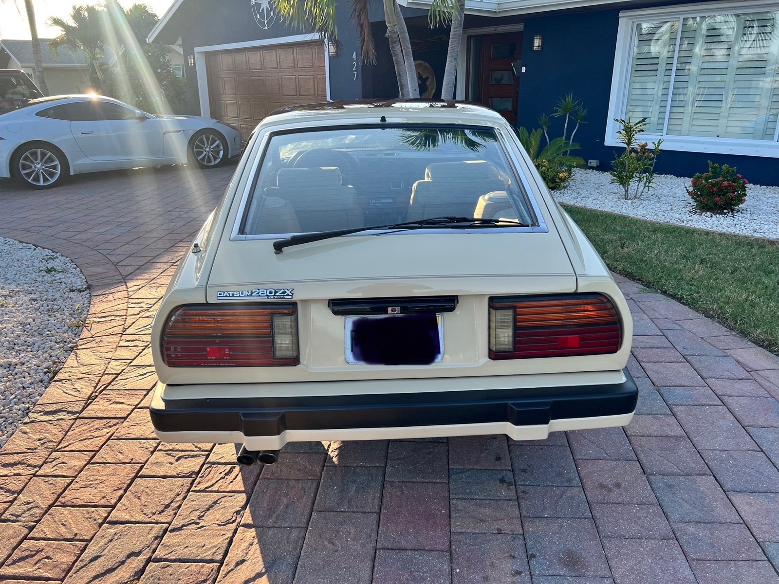 Datsun-280-ZX-1982-Coupe-11