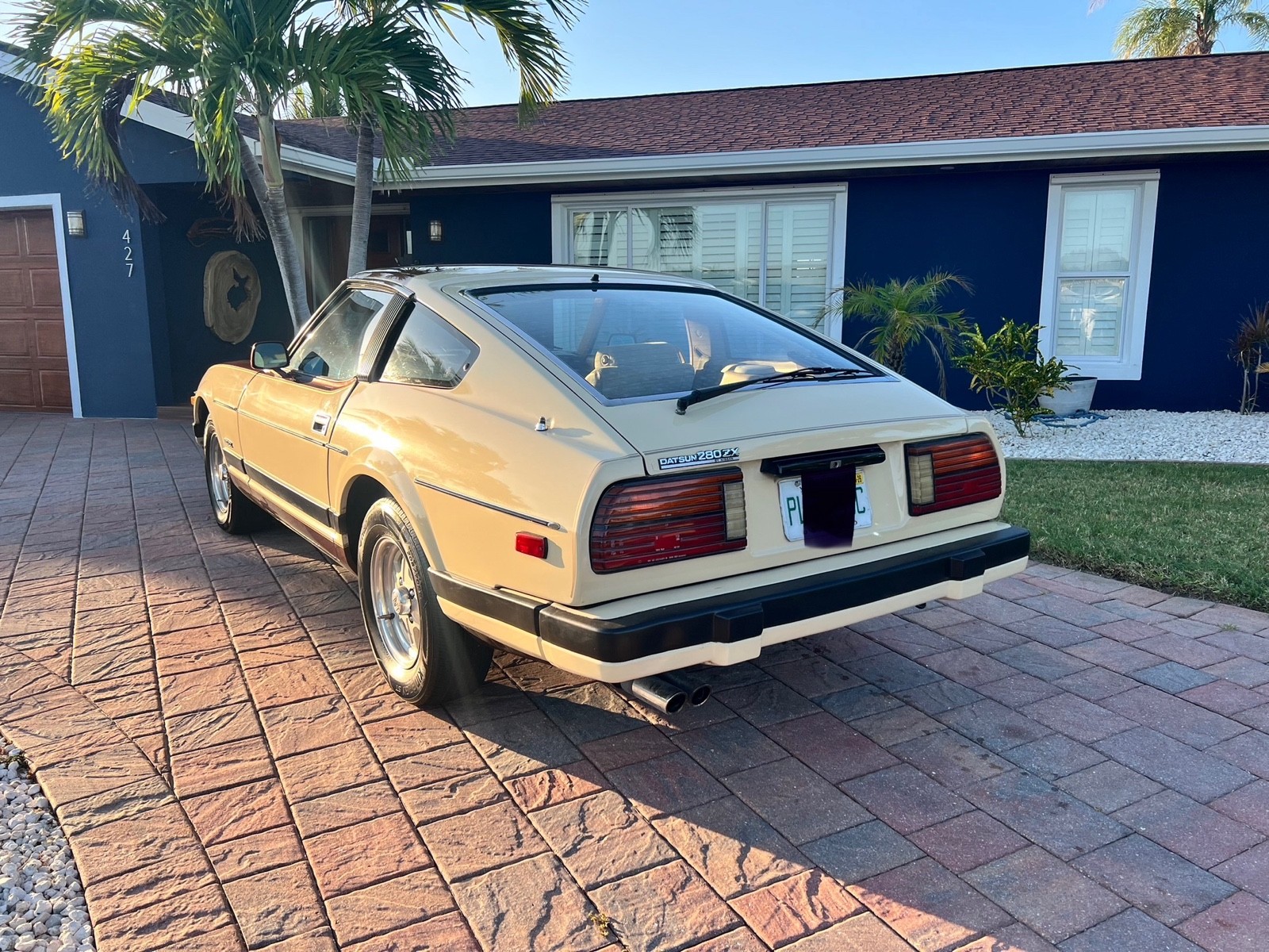 Datsun-280-ZX-1982-Coupe-13