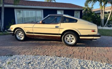 Datsun-280-ZX-1982-Coupe-14
