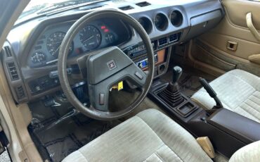 Datsun-280-ZX-1982-Coupe-18