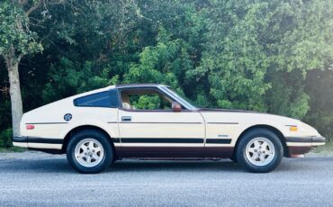 Datsun-280-ZX-1982-Coupe-2