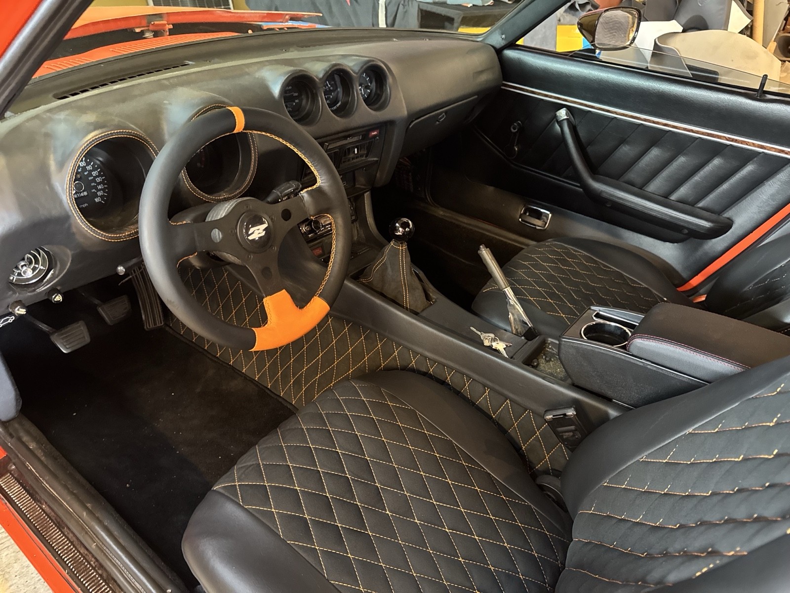 Datsun-280Z-1976-24