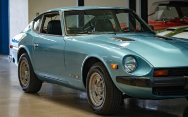 Datsun-280Z-5-spd-Coupe-1977-2-Door-Coupe-10