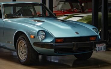 Datsun-280Z-5-spd-Coupe-1977-2-Door-Coupe-11