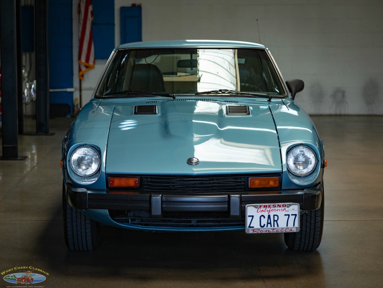 Datsun-280Z-5-spd-Coupe-1977-2-Door-Coupe-12