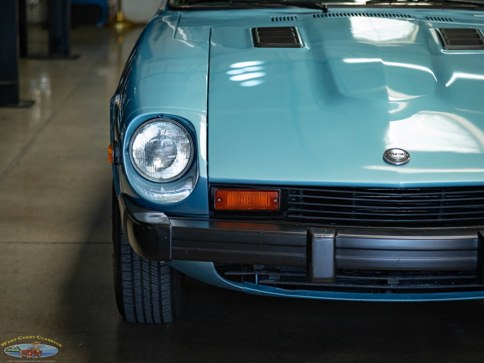 Datsun-280Z-5-spd-Coupe-1977-2-Door-Coupe-13