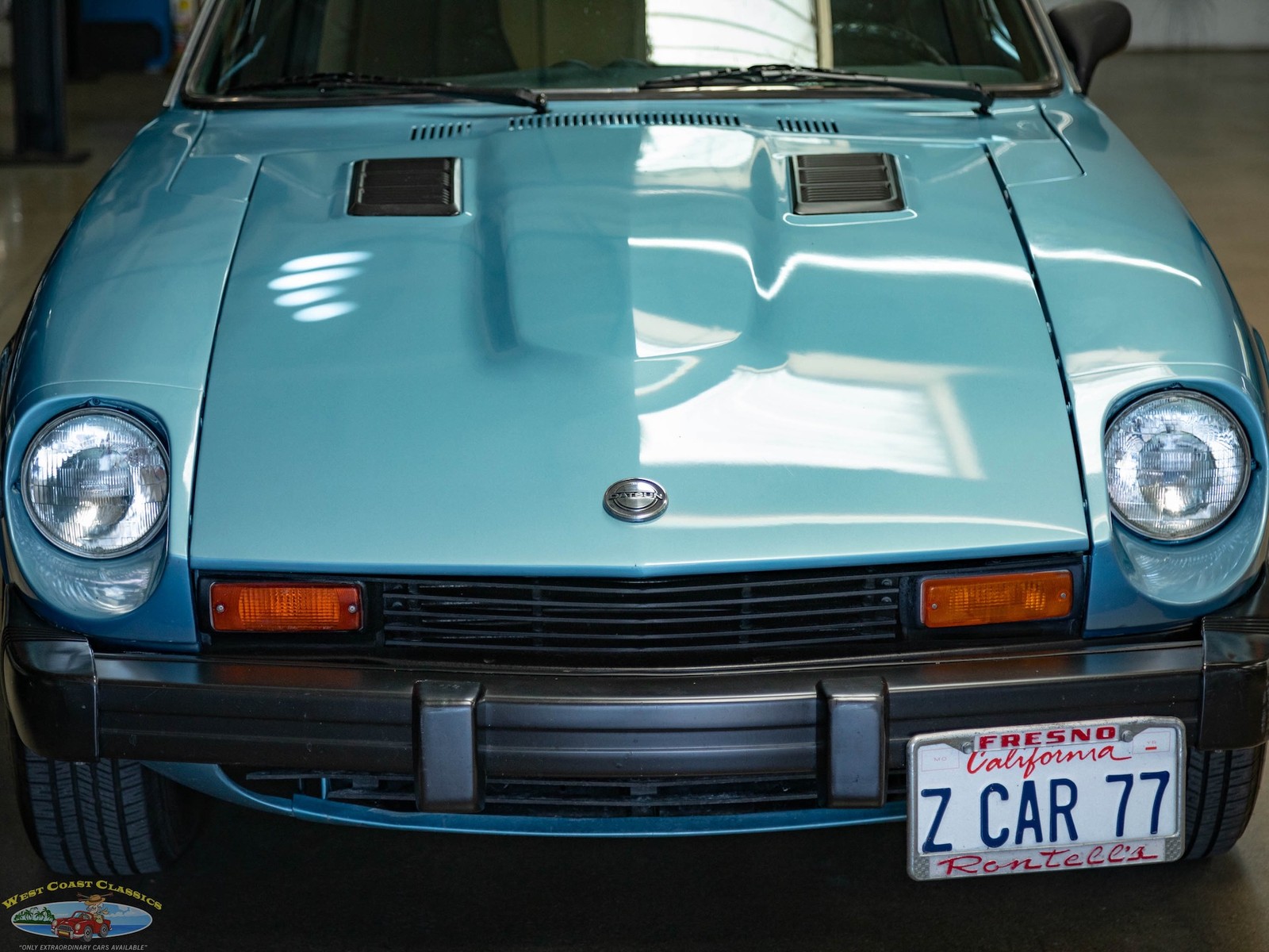 Datsun-280Z-5-spd-Coupe-1977-2-Door-Coupe-14