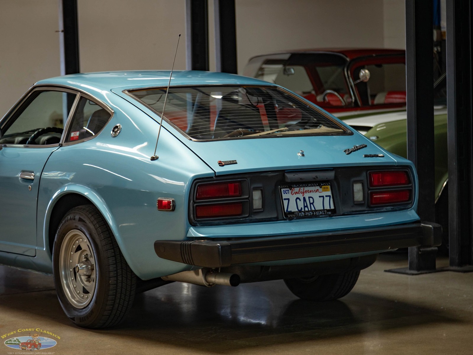 Datsun-280Z-5-spd-Coupe-1977-2-Door-Coupe-22