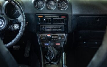 Datsun-280Z-5-spd-Coupe-1977-2-Door-Coupe-24