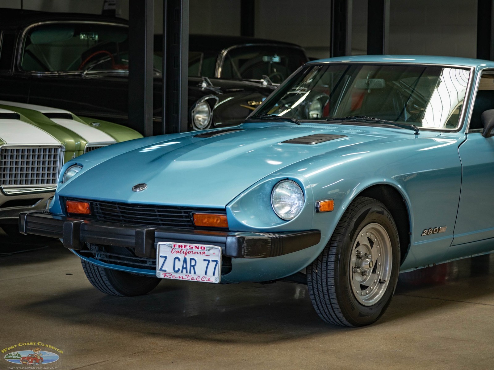 Datsun-280Z-5-spd-Coupe-1977-2-Door-Coupe-7
