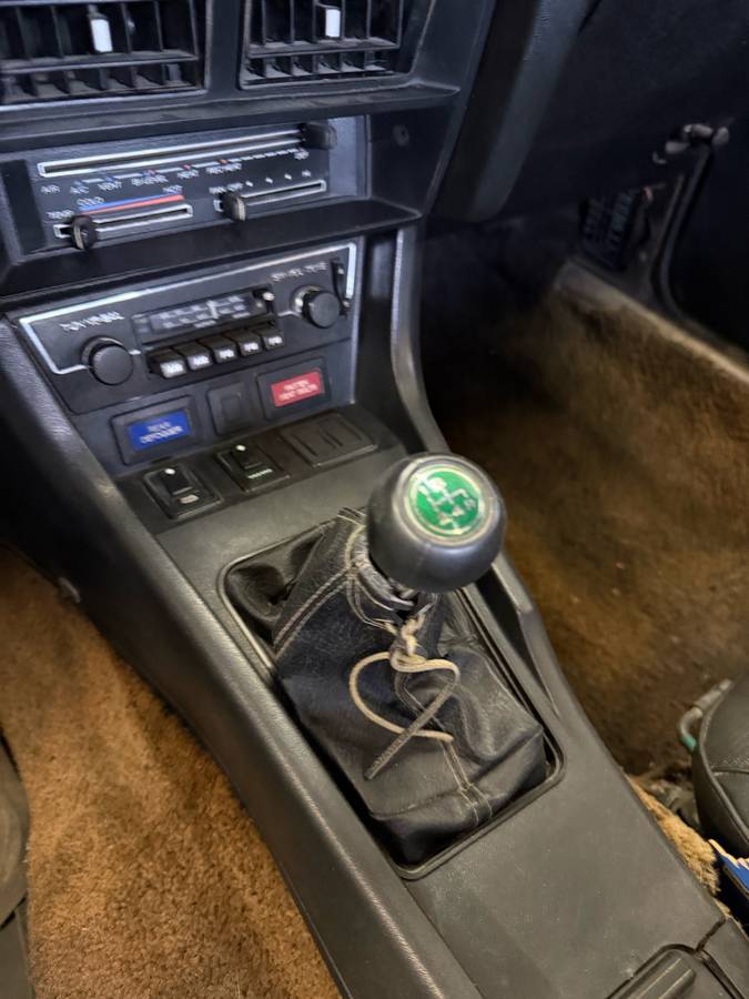 Datsun-280z-1978-custom-2