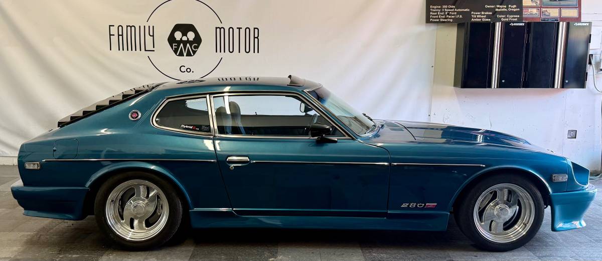 Datsun-280zx-1976-custom-1
