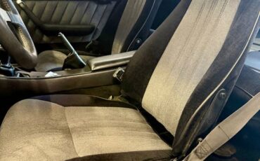 Datsun-280zx-1976-custom-10