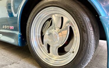 Datsun-280zx-1976-custom-21