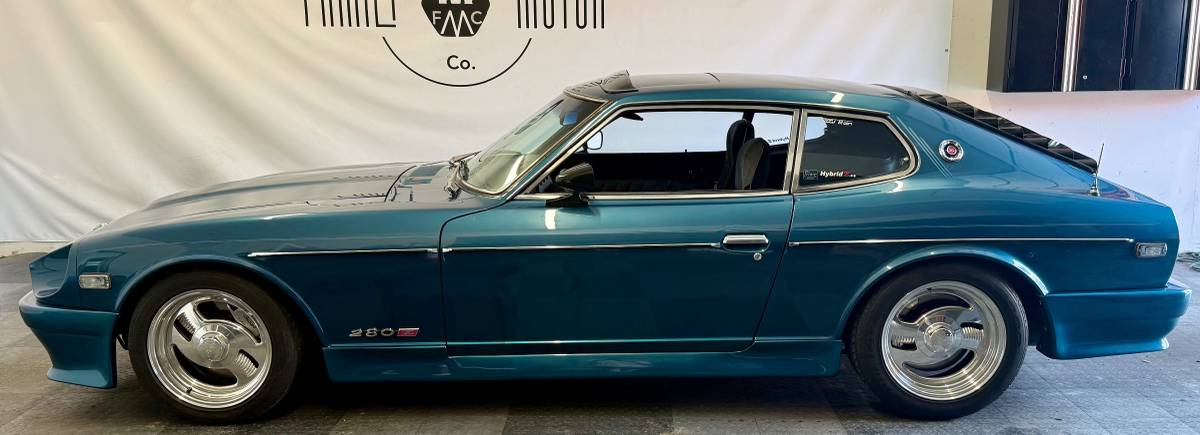 Datsun-280zx-1976-custom-5
